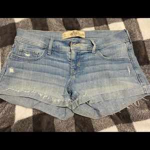 Hollister Shorts Size 3 W26